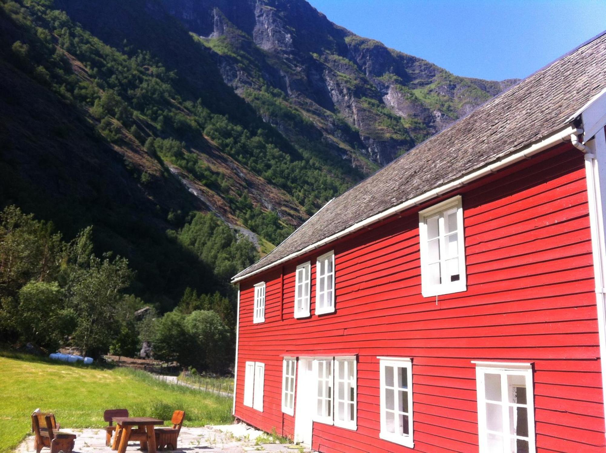 Brekke Gard Hostel Flåm Eksteriør billede