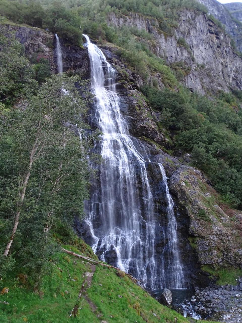 Brekke Gard Hostel Flåm Eksteriør billede